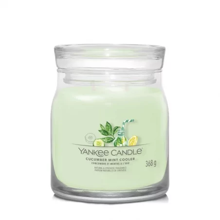 Aromatická svíčka Signature sklo střední Cucumber Mint Cooler Yankee Candle - 368 g